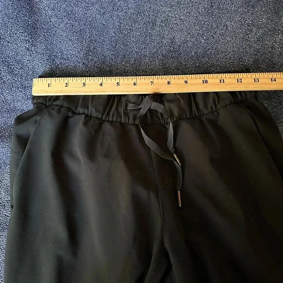 Lululemon On The Fly Pant 23” size 4 - Picture 4 of 7